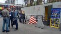 фото найпростішого укриття на виставці безпека